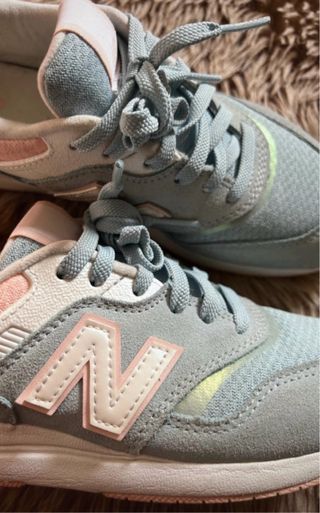 Zapatillas New Balance Azul y Rosa