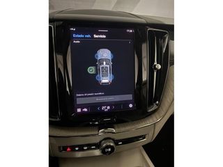 Volvo XC60 2.0 B4 G Auto