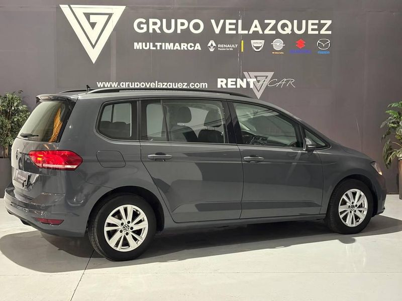 Volkswagen Touran Business & Navi 2.0 TDI 2021, foto 6