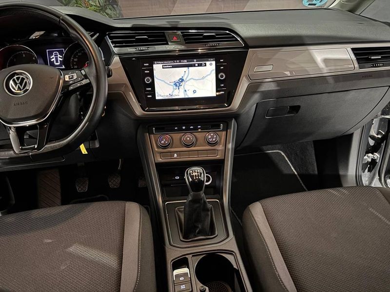 Volkswagen Touran Business & Navi 2.0 TDI 2021, foto 15