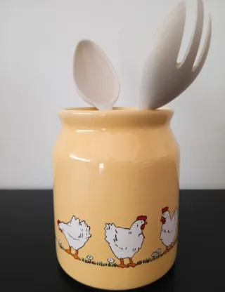 Tarro cocina gallinas y utensilios