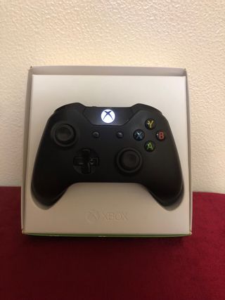 Controller Xbox One Nero