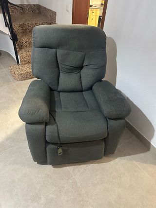 Sillón levanta personas gris