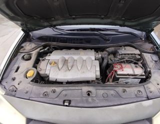 92302 paragolpes delantero renault megane 1.6 g