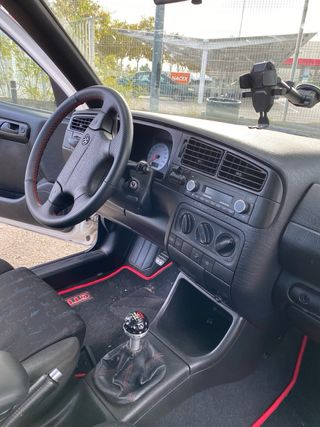 Volkswagen Golf GTi 20th aniversario