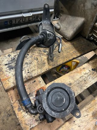 Bomba Dirección Toyota Runner