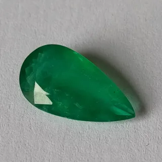 Emerald Smeraldo 3.24 ct a Goccia Certificato ALGT