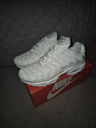 Nike Air Max Plus TN Talla 45 Blancas