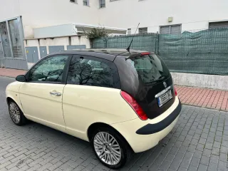 Lancia Ypsilon 2005