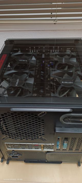 PC AM4 RYZEN 3900X Thermaltake