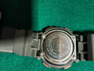 Reloj Casio G-Shock 5146 Gris Naranja