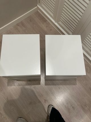 Mesitas de noche Ikea de madera