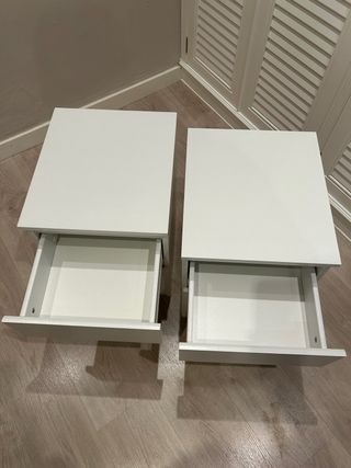 Mesitas de noche Ikea de madera