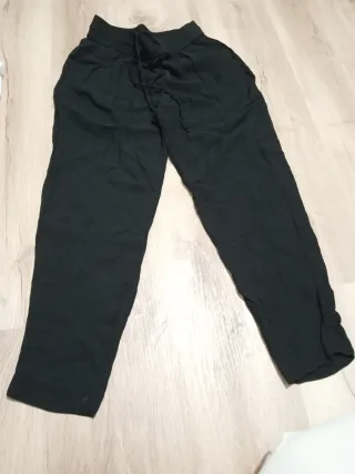 Pantalón chino Zara Woman negro