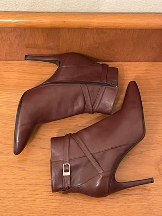 JORGE JUAN - Botines tacón marrón 39