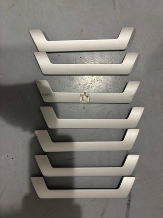 7 Tiradores de Puerta Plateados