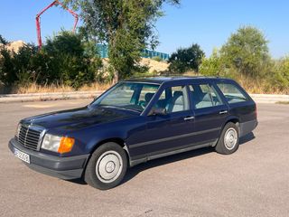 Mercedes-Benz Clase 230 TE 1989