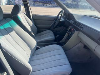 Mercedes-Benz Clase 230 TE 1989