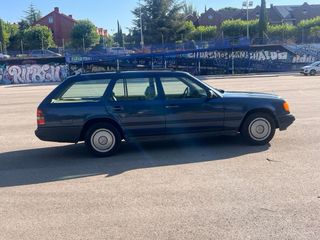Mercedes-Benz Clase 230 TE 1989