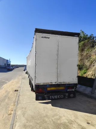 Semirremolque Tauliner 2004