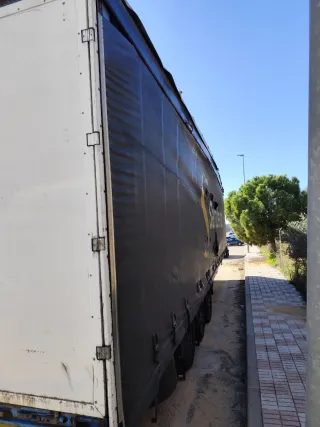 Semirremolque Tauliner 2004