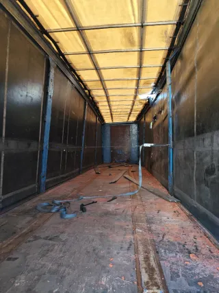 Semirremolque Tauliner 2004