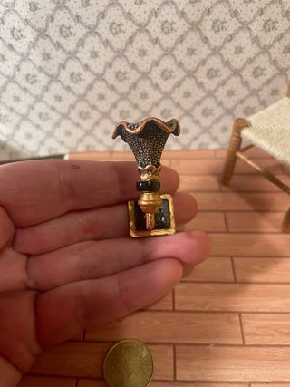 Applique da muro per casa delle bambole