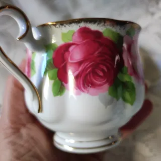 🇬🇧 Tazza da tè Royal Albert Old English Roses