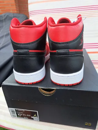 Jordan 1 Mid Reverse Bred 2021