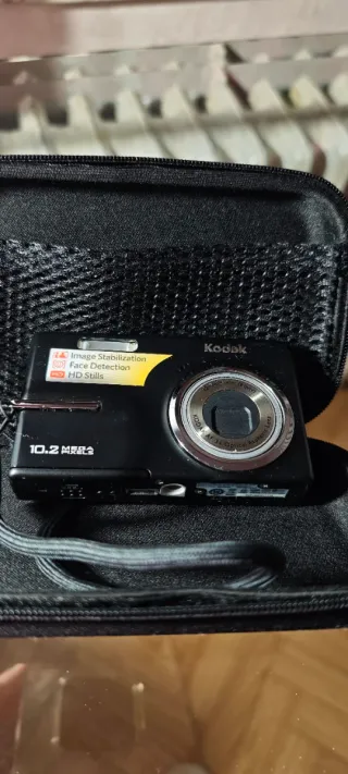 Cámara Digital Kodak Negra 10.2 MP