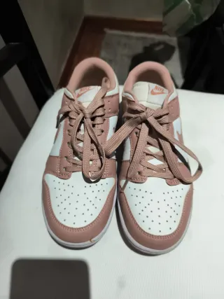 Zapatillas Nike Rosas y Blancas