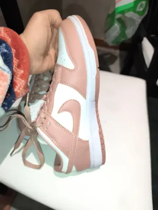 Zapatillas Nike Rosas y Blancas