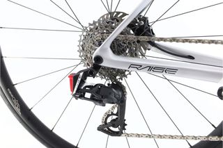 Megamo Raise AXS 12V (carretera) t.50 Reacondicionada