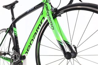 Megamo R15 (carretera) t.52 Reacondicionada