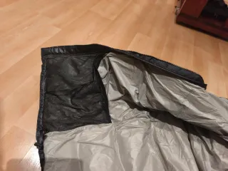 Chaqueta Stüssy Negra con Forro Gris