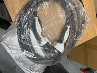 Cargador Mercedes-Benz Eléctrico