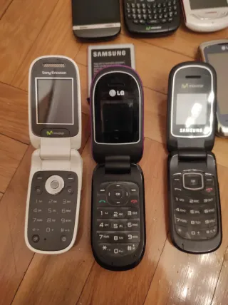 Teléfonos Vintage BlackBerry, Samsung, LG, NoKia..