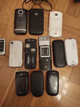 Teléfonos Vintage BlackBerry, Samsung, LG, NoKia..