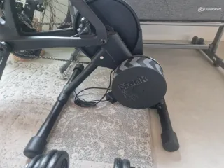 Wahoo KICKR CORE Zwift One Trainer