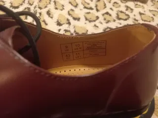 Zapatos Dr. Martens 1461 Rojo cereza.