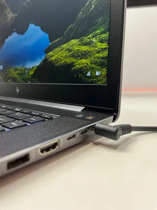 HP ZBook Studio G4 i7 16GB RAM Quadro SSD