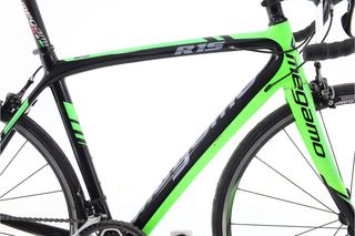 Megamo R15 (carretera) t.52 Reacondicionada