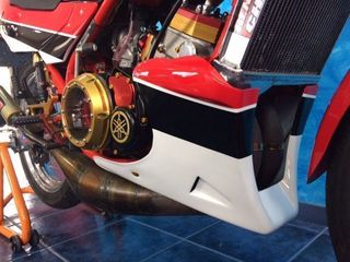 Quilla fibra Yamaha RD350