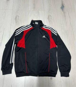 Giacca Adidas nera e rossa