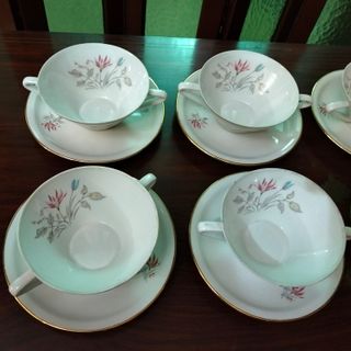 Tazas de consomé, porcelana Santa Clara