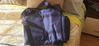 Pañalera azul con cambiador