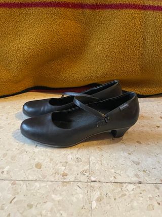 Zapatos de tacón Camper negros