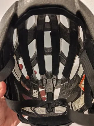 Casco de bicicleta negro GS