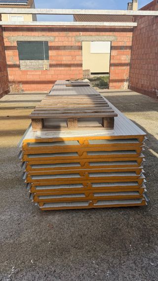 Panel sándwich 3 cm tres grecas