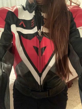 Mono Dainese con protecciones talla XS + botas 36